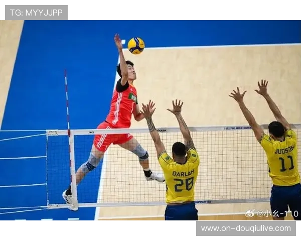 第五名争夺战法国男排3-2险胜巴西，主攻帕特里独得30分