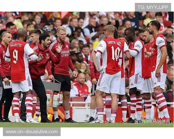 阿森纳客战曼联关键战役数据预览:枪手攻防均衡占优。